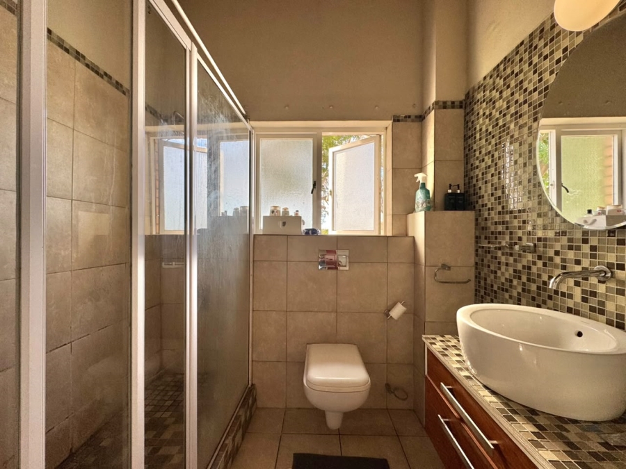 2 Bedroom Property for Sale in Kenilworth Western Cape
